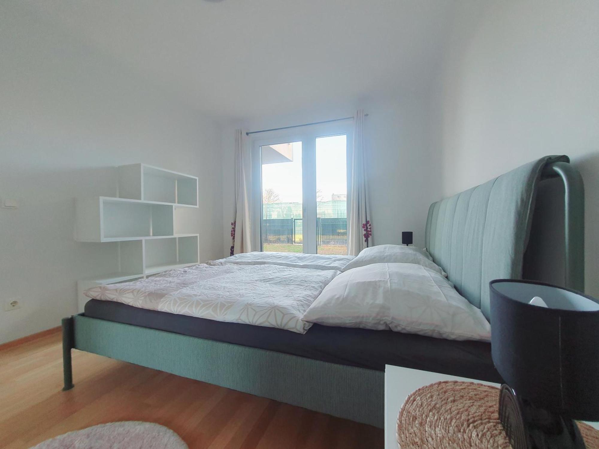 Near Lake One Bedroom Cute * Viena