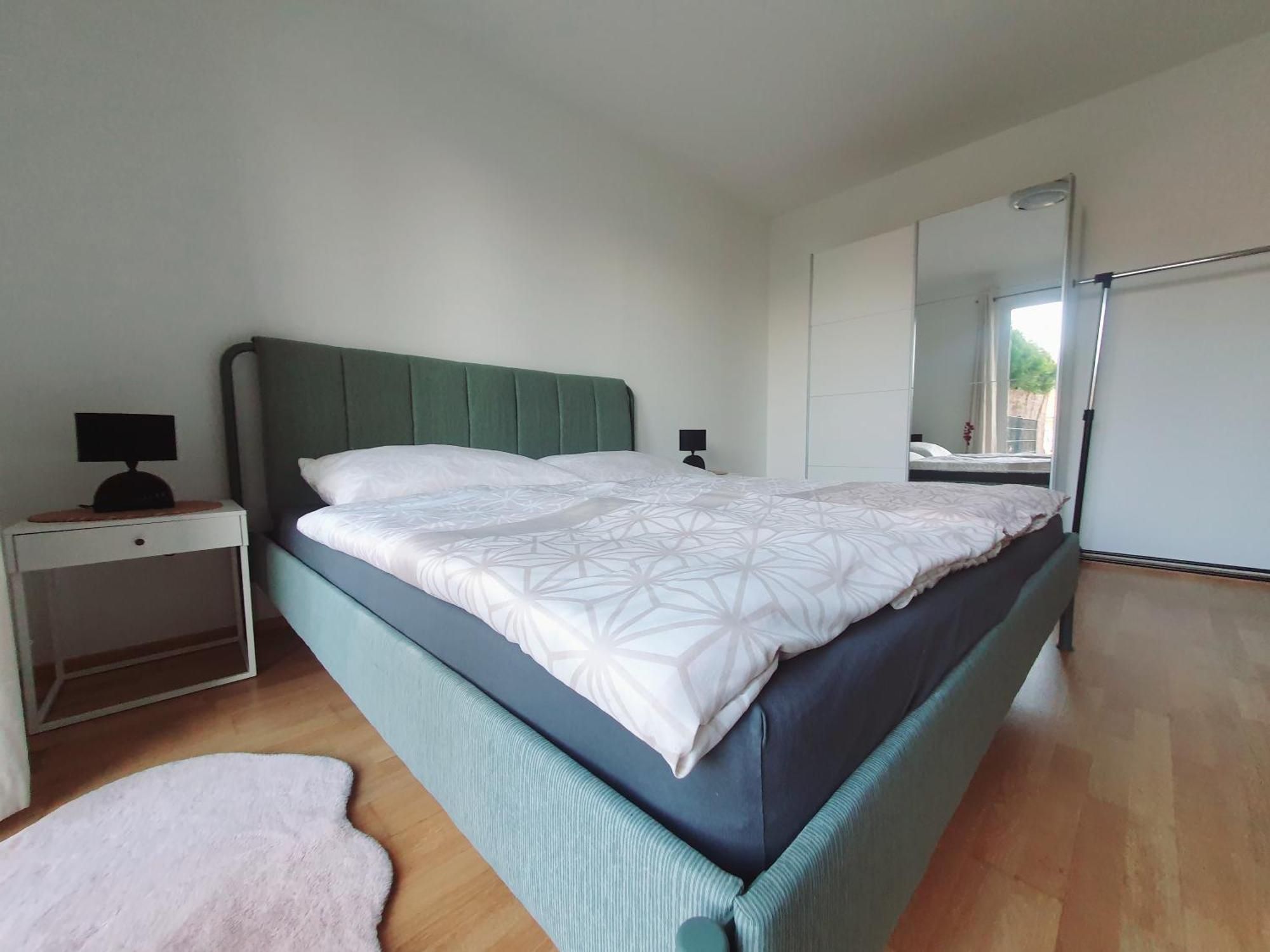Near Lake One Bedroom Cute Apartment Wien